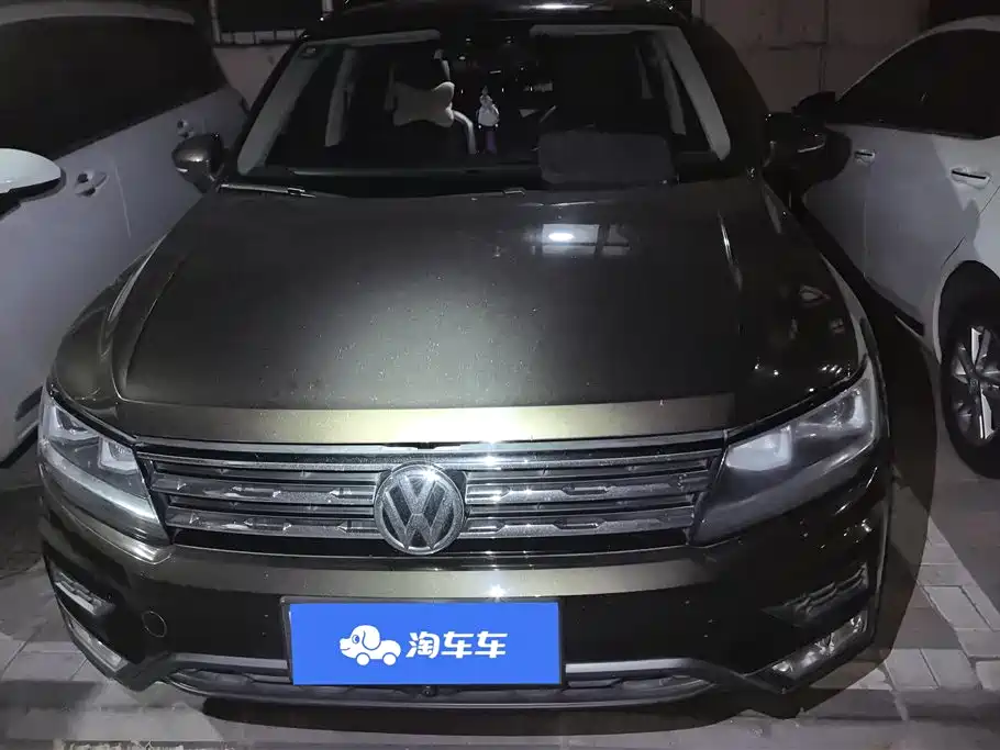 Volkswagen Tiguan L 2017 330TSI Automatic 2WD Trend Edition фото 2