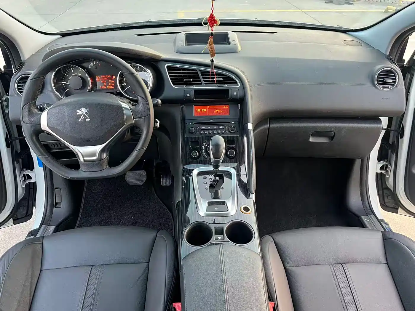Peugeot 3008 2015 2.0L Automatic Trend Edition фото 5