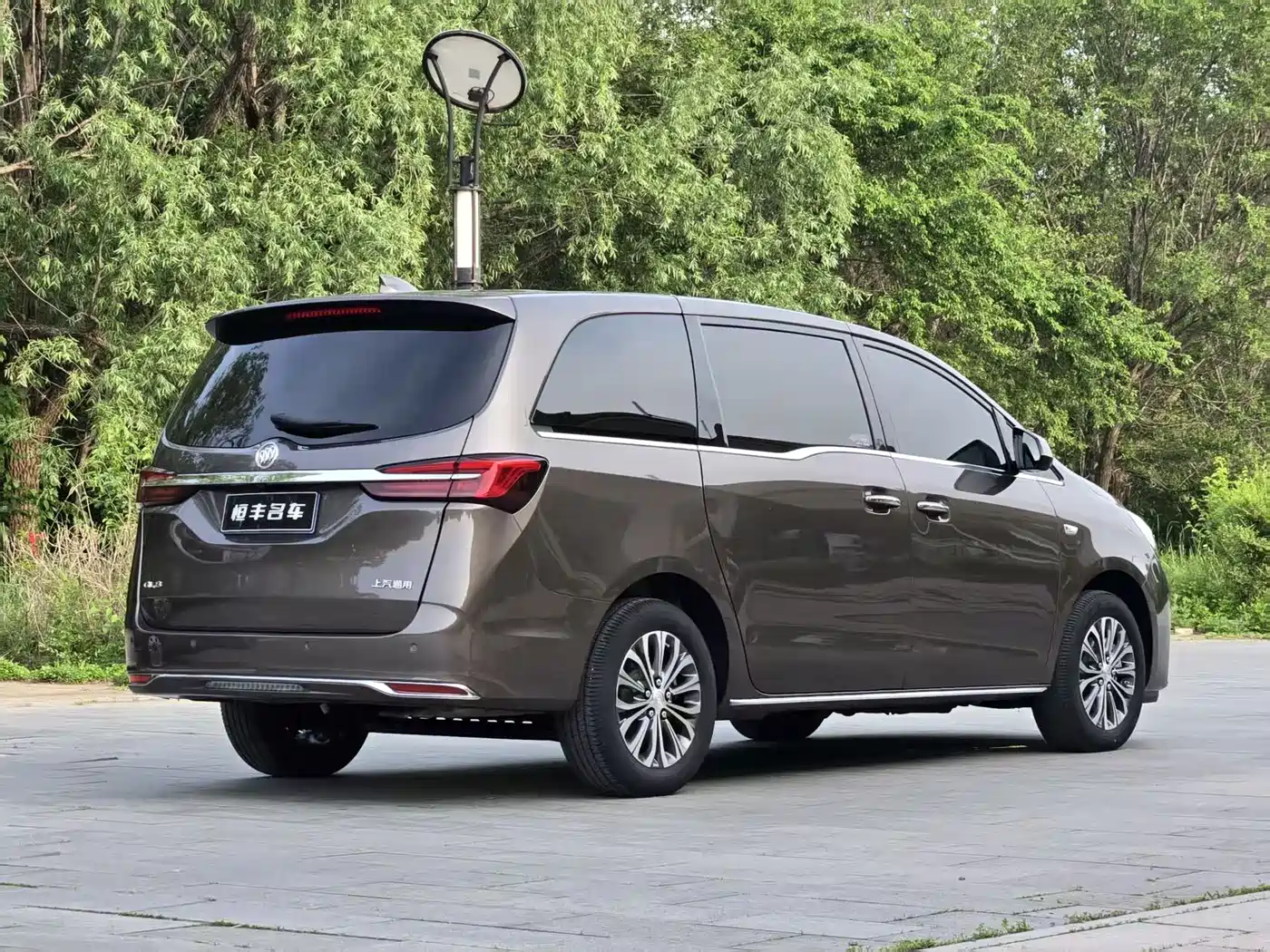 Buick GL8 2023 Land Business Class 652T Luxury фото 5