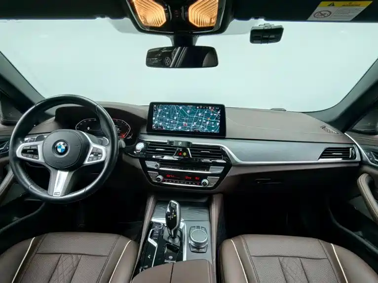 BMW 5 Series 2021 530Li Leading M Sport Package фото 10