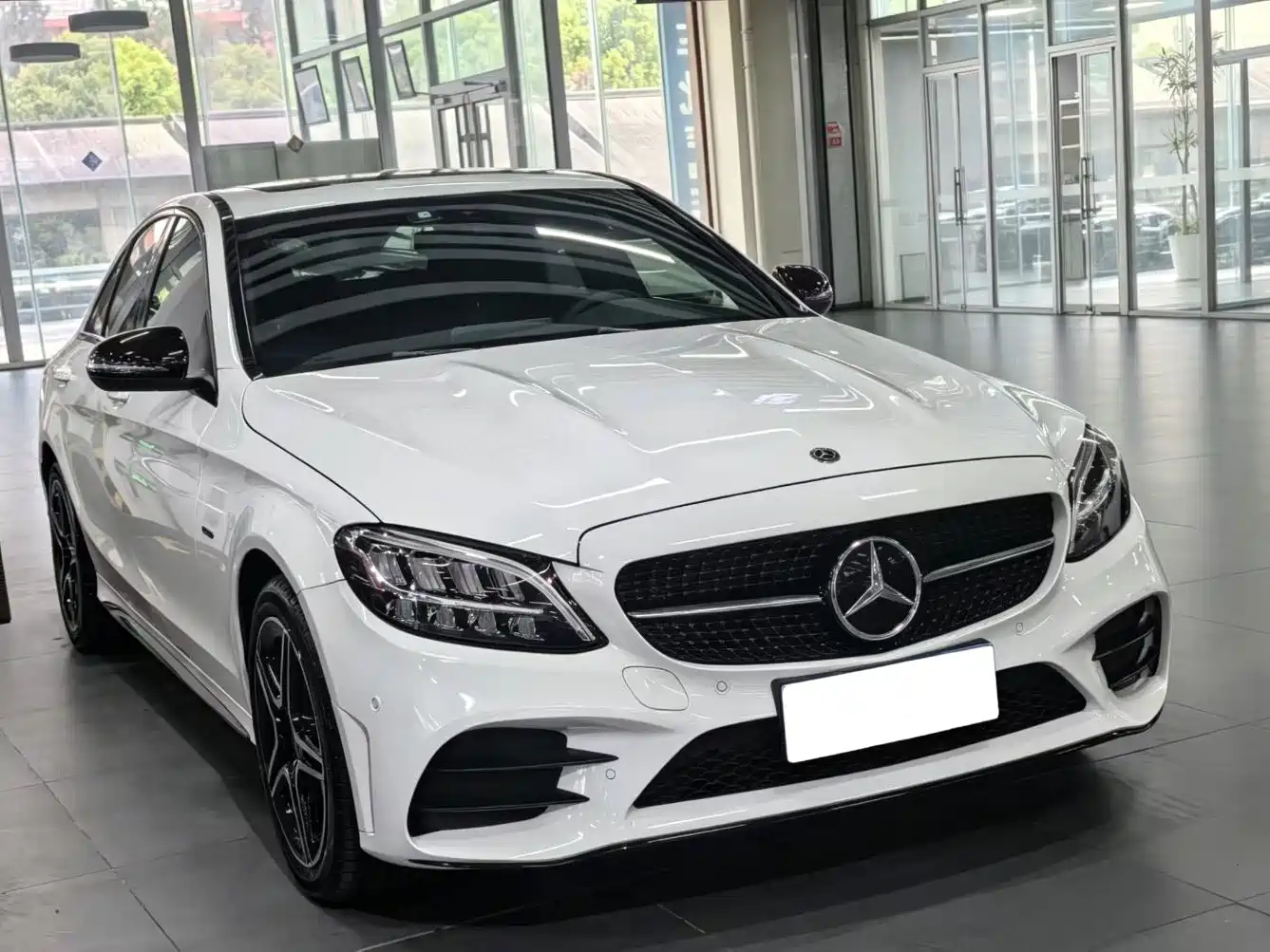 Mercedes-Benz C-Class 2021 C 260 Starry Exclusive Edition фото 3