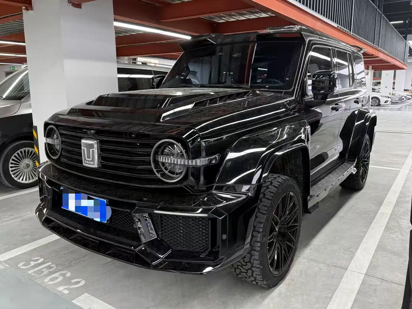 TANK 300