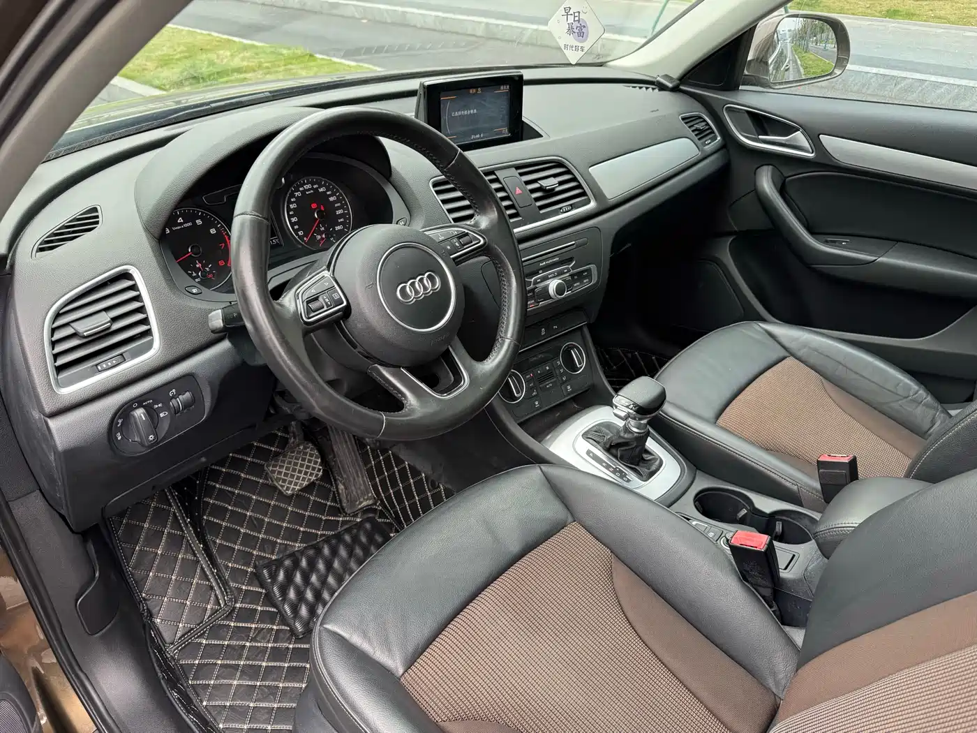 Audi Q3 2016 30 TFSI Fashion фото 3