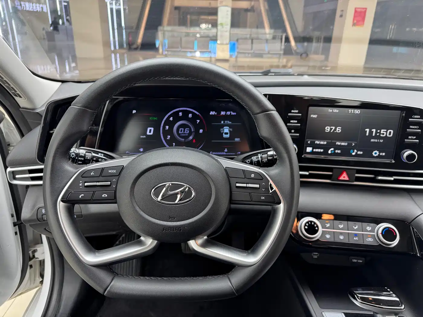 Hyundai Elantra 2022 1.5L CVT GLX Elite Edition фото 9