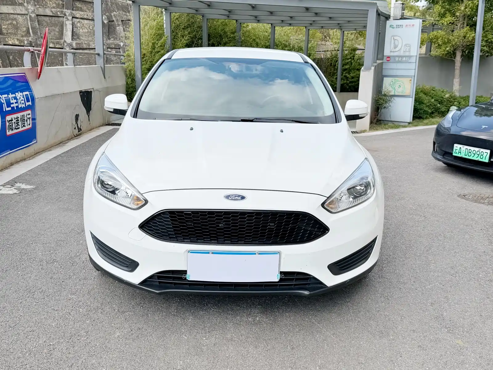 Фото 2 - Ford Focus