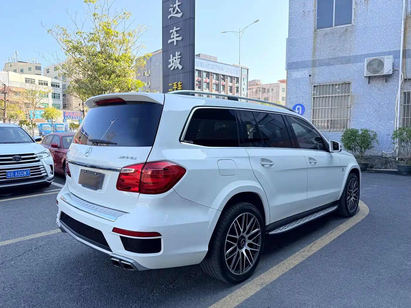 Mercedes-Benz GL-Class AMG 2013 AMG GL 63 фото 7