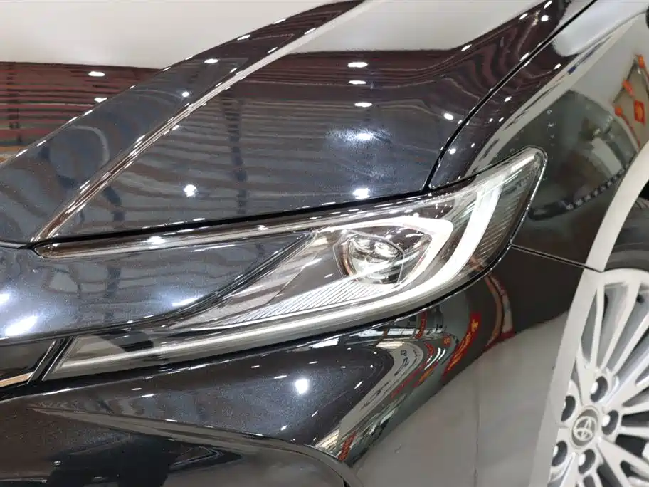 Toyota Camry 2024 Hybrid 2.0HG Premium Edition фото 7