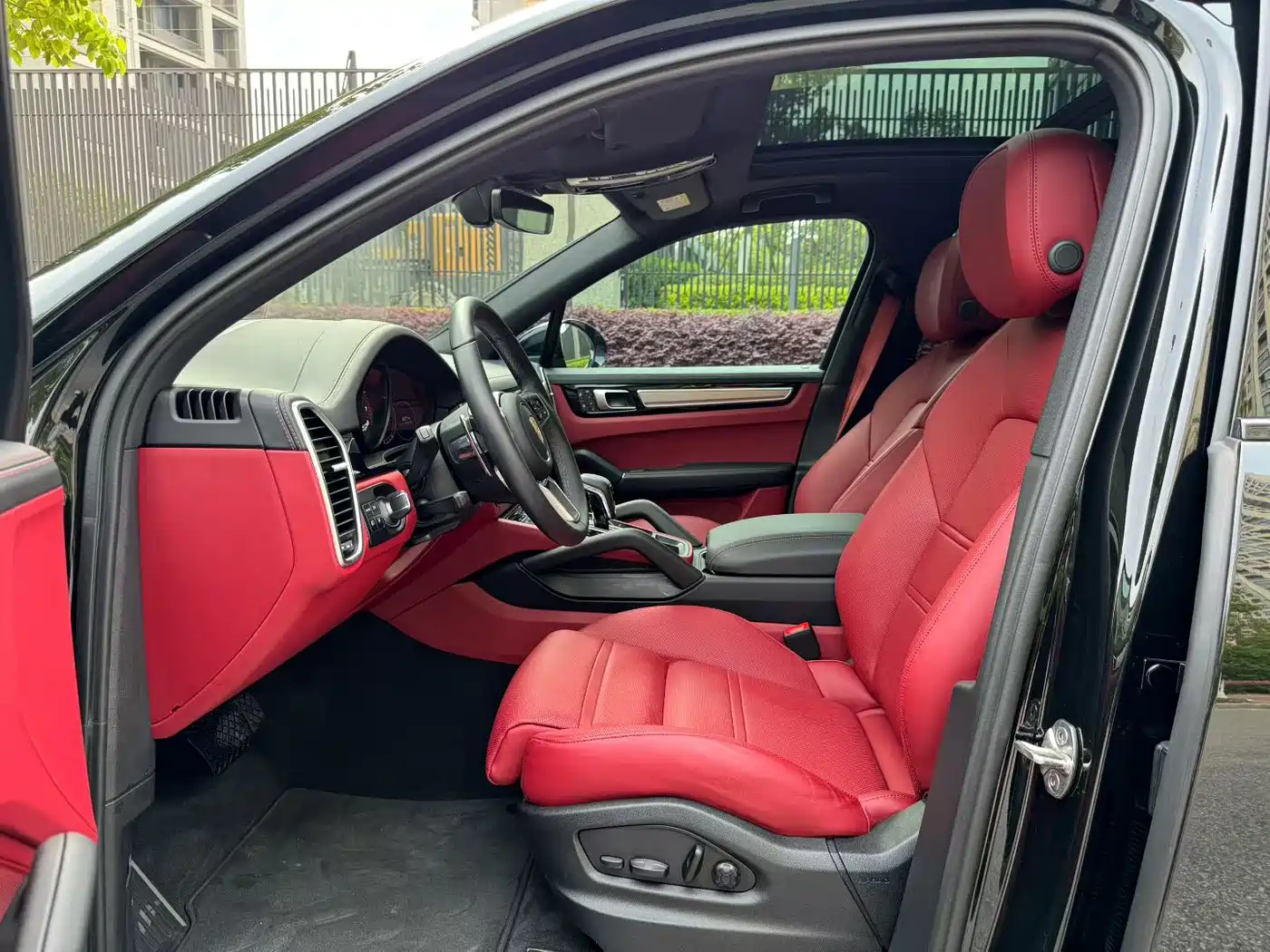 Porsche Cayenne 2023 Cayenne 3.0T Platinum Edition фото 12