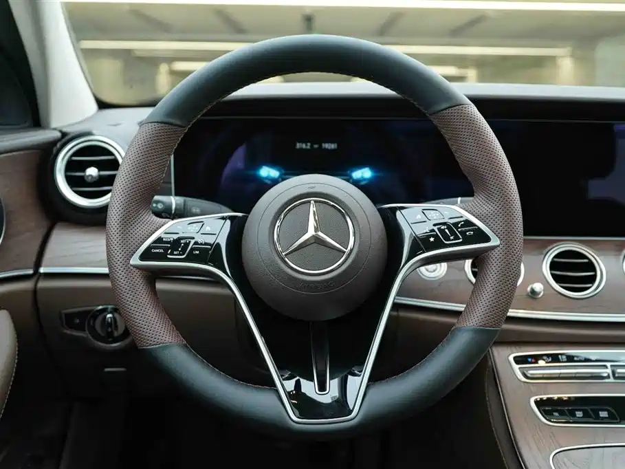Mercedes-Benz E-Class 2023 Facelift E 300 L Fashion фото 16