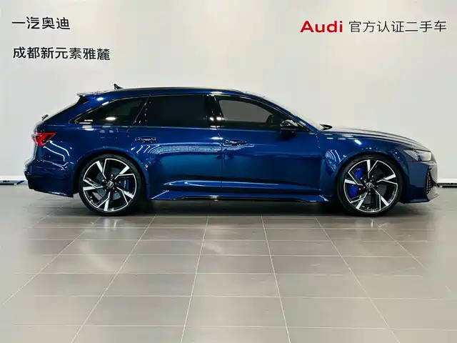 Audi RS 6 2021 RS 6 4.0T Avant Premium — фото 3