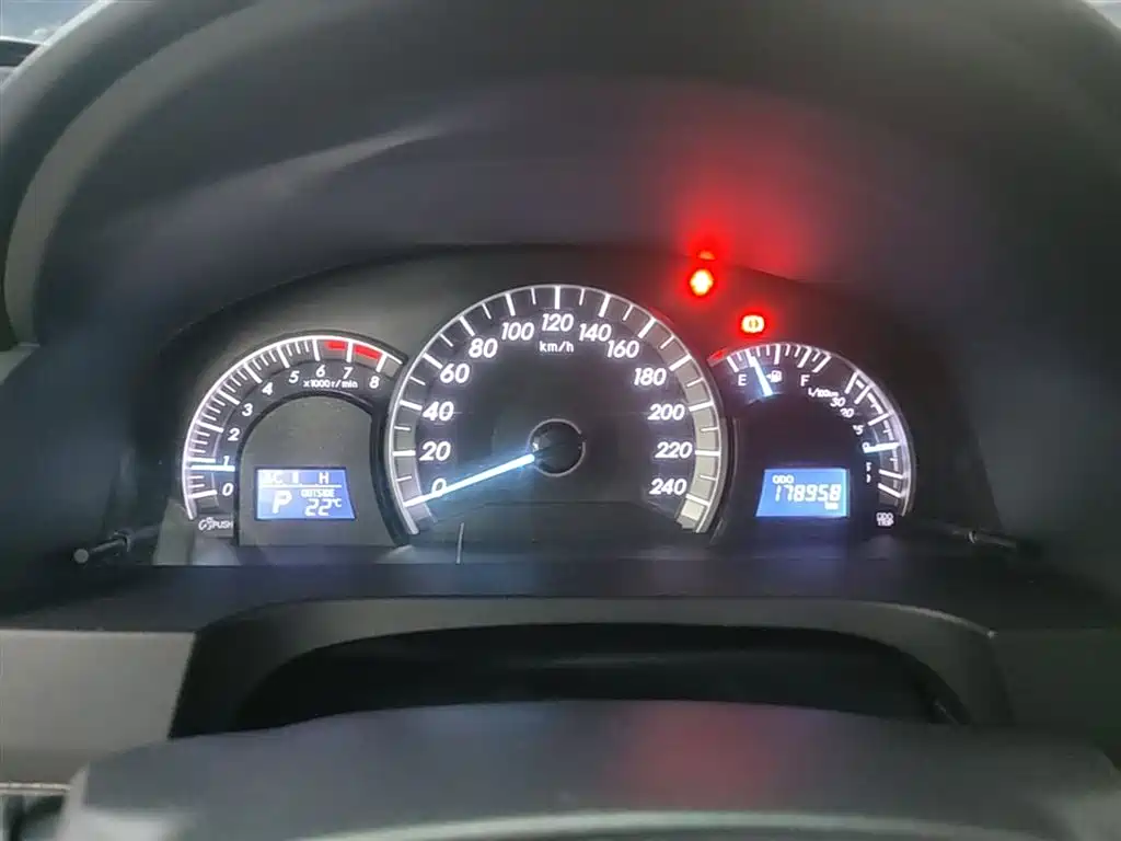 Toyota Camry 2012 Junrui 2.0S Dynamic Edition фото 12