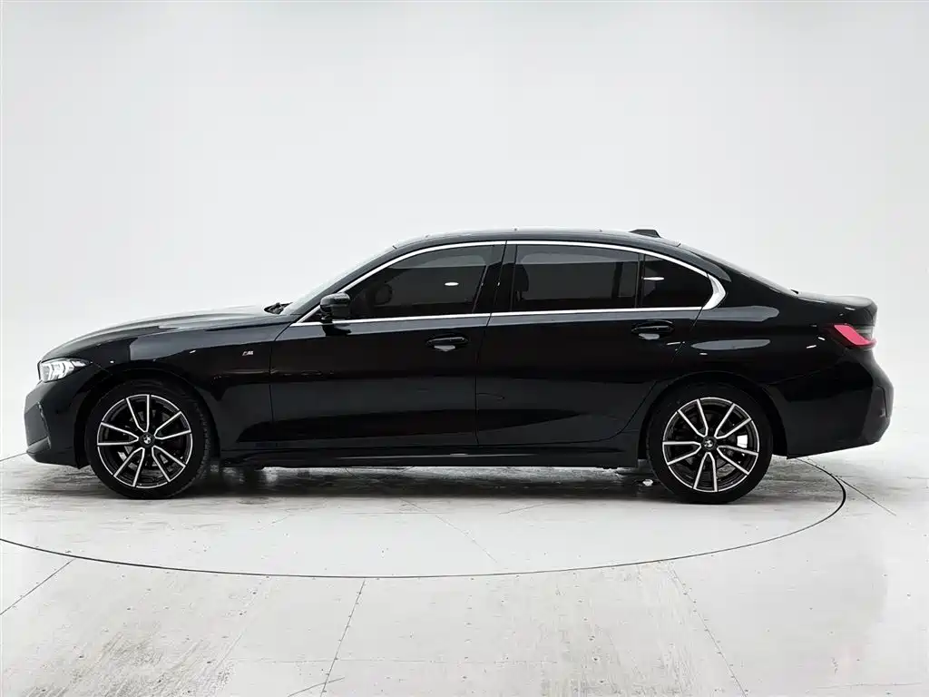 BMW 3 Series 2023 320Li M Sport Package фото 7