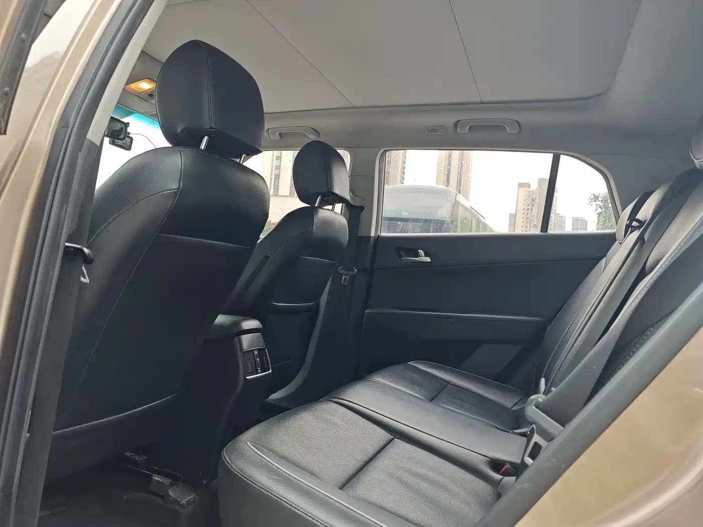 Hyundai Beijing Hyundai ix25 2015 1.6L Automatic FWD Premium DLX фото 6