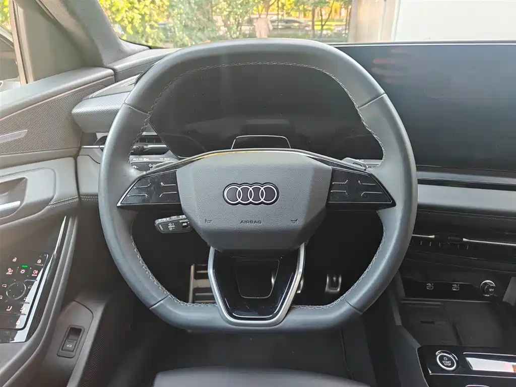 Audi Q6L e-tron 2025 Model Pioneer Edition фото 5