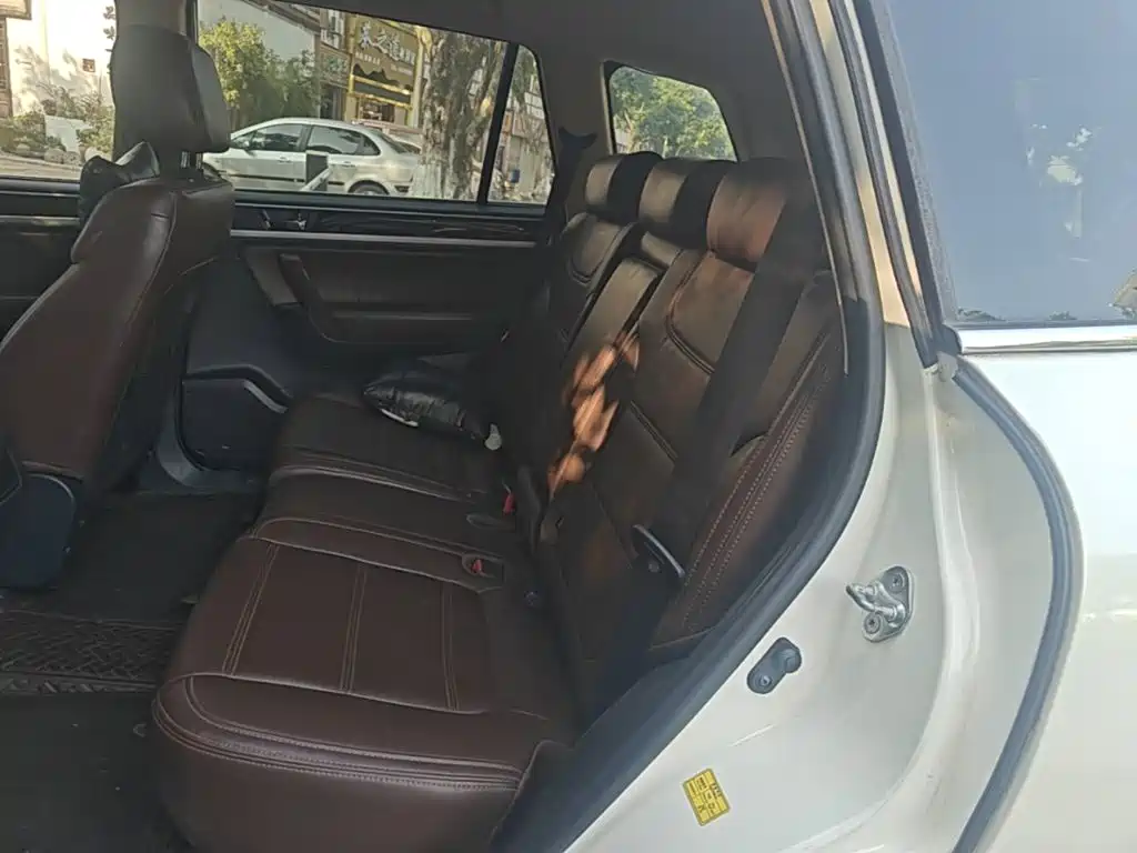 Yema Auto Yema T70 2016 2016 Upgrade 1.5T Manual Luxury
