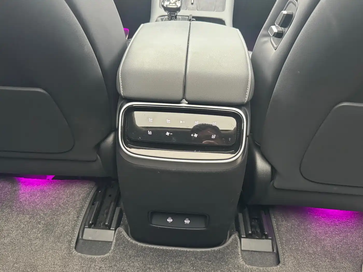AITO Wenjie AITO M7 2022 1.5T AWD Luxury Edition фото 16