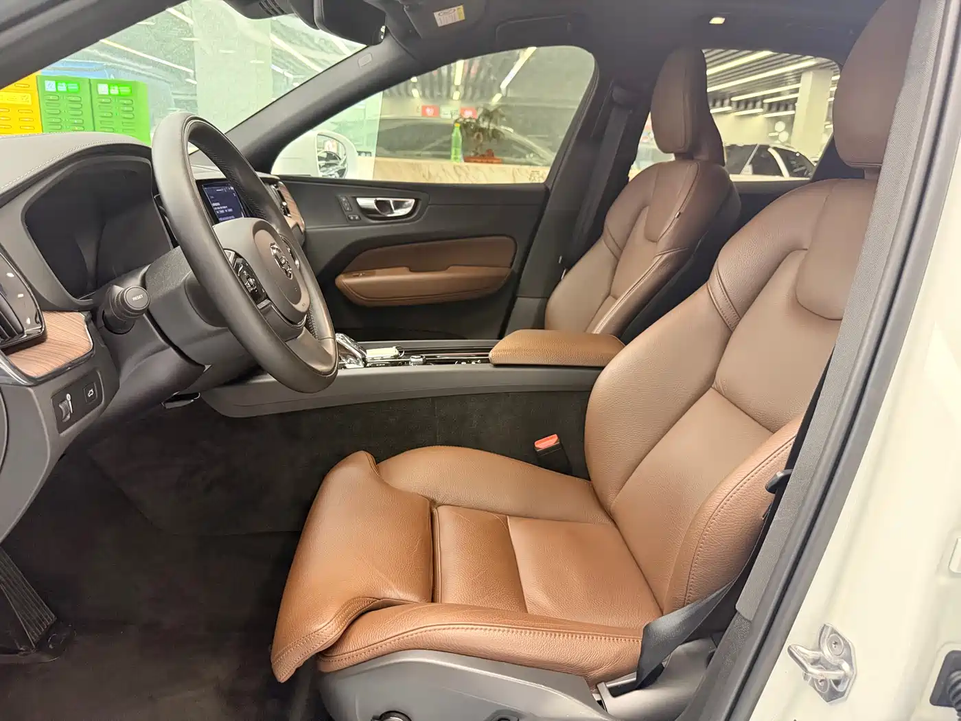 Фото 6 - Volvo XC60