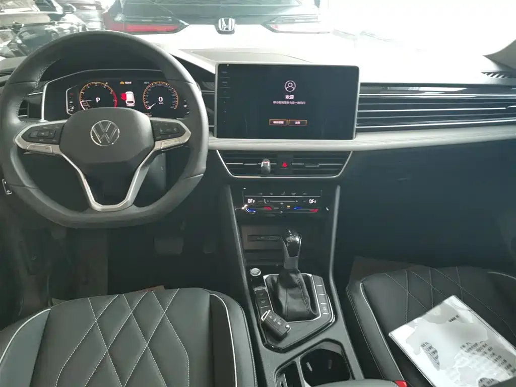 Volkswagen Tiguan L 2025 Model 300TSI Auto 2WD Dragon Edition фото 6