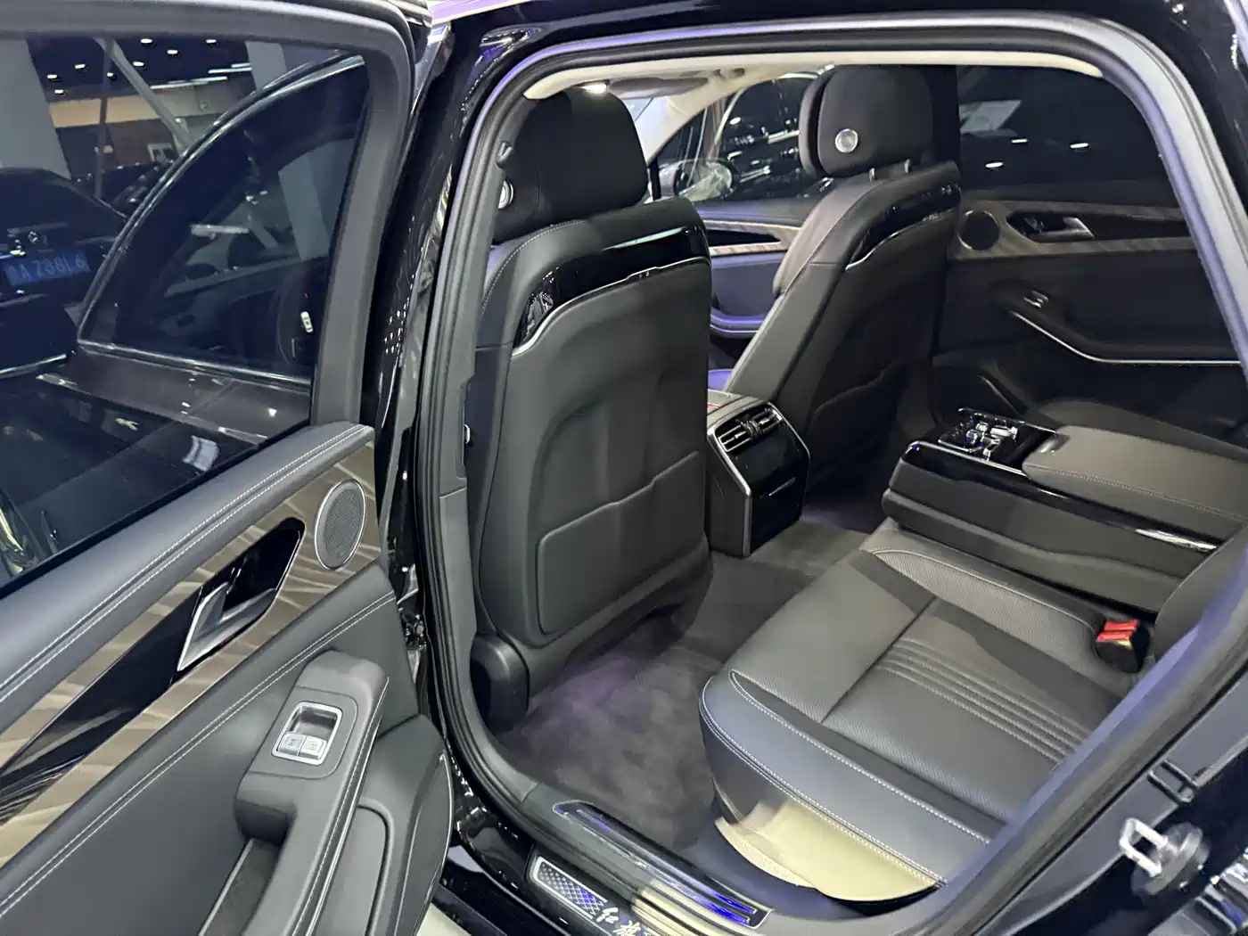 Hongqi H9 2020 2.0T Smart Connection Qi Xiang Edition фото 4