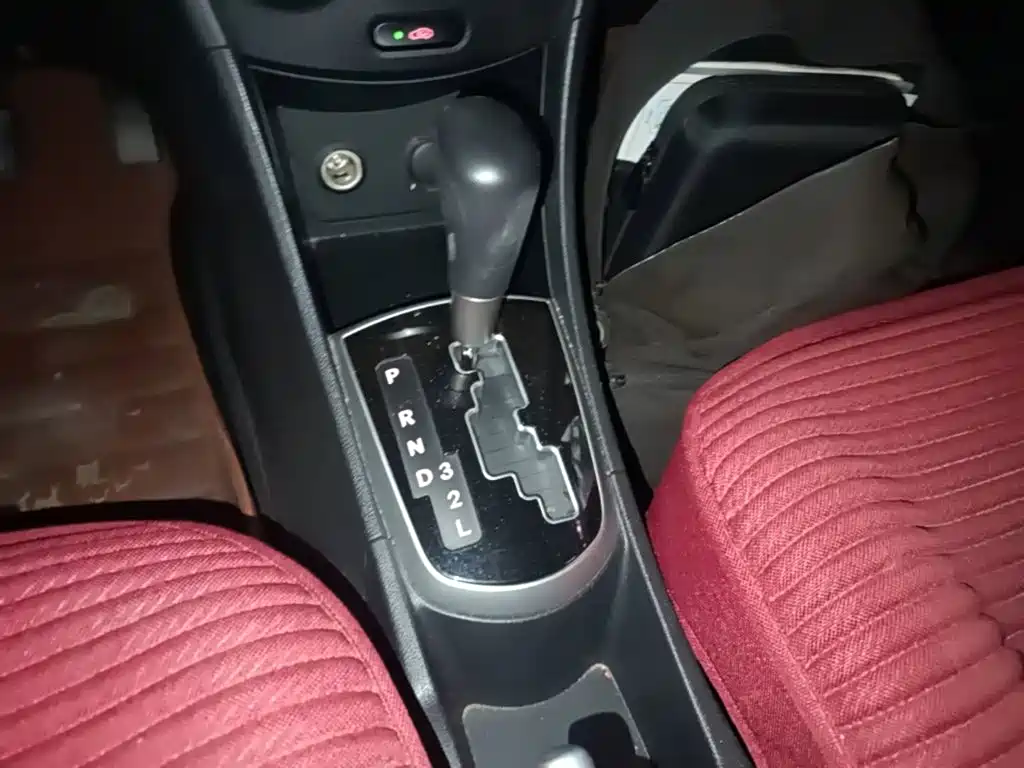 Hyundai Reina 2014 2014 Model 1.4L Automatic GLX
