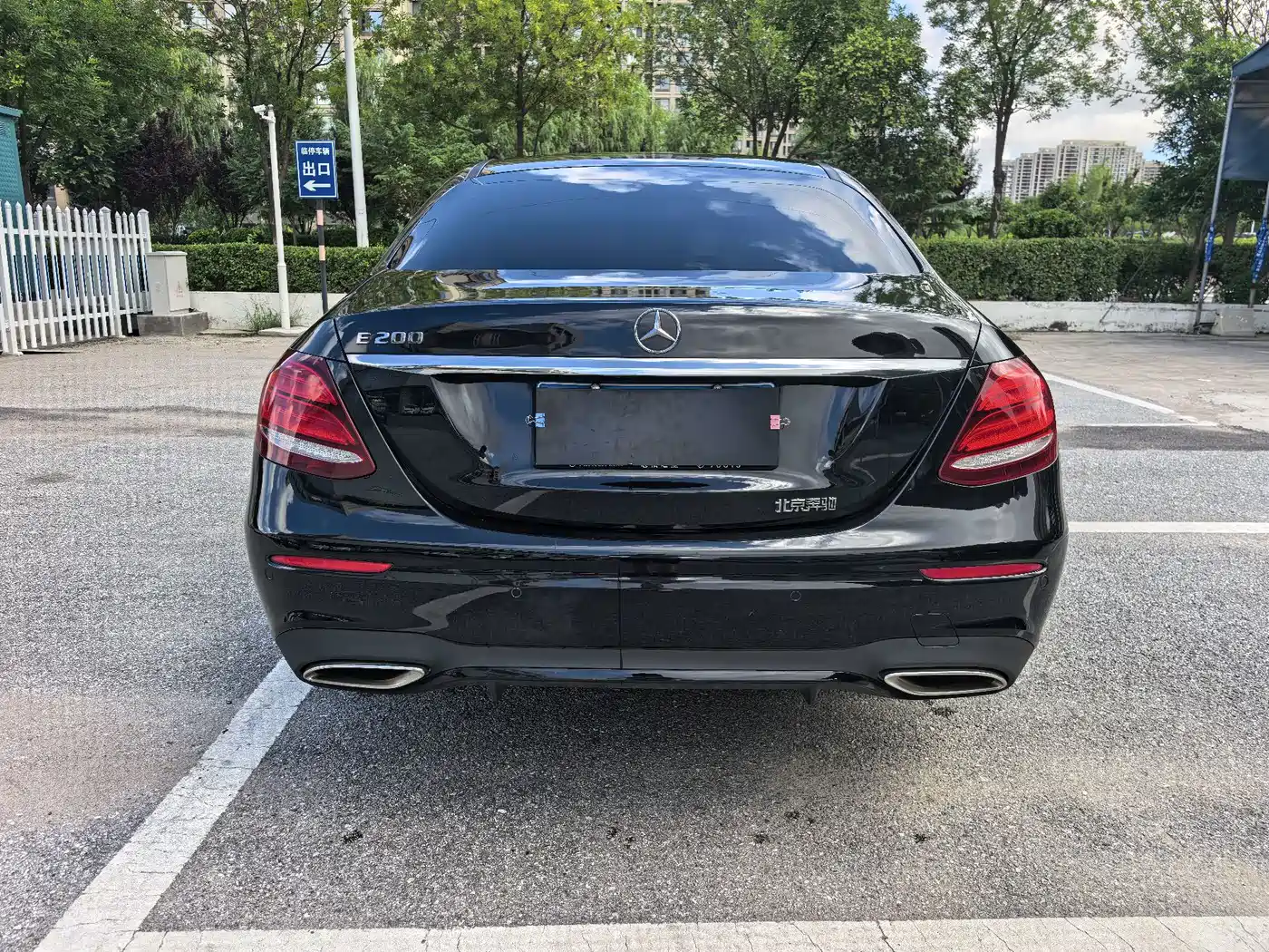Фото 12 - Mercedes-Benz E-Class