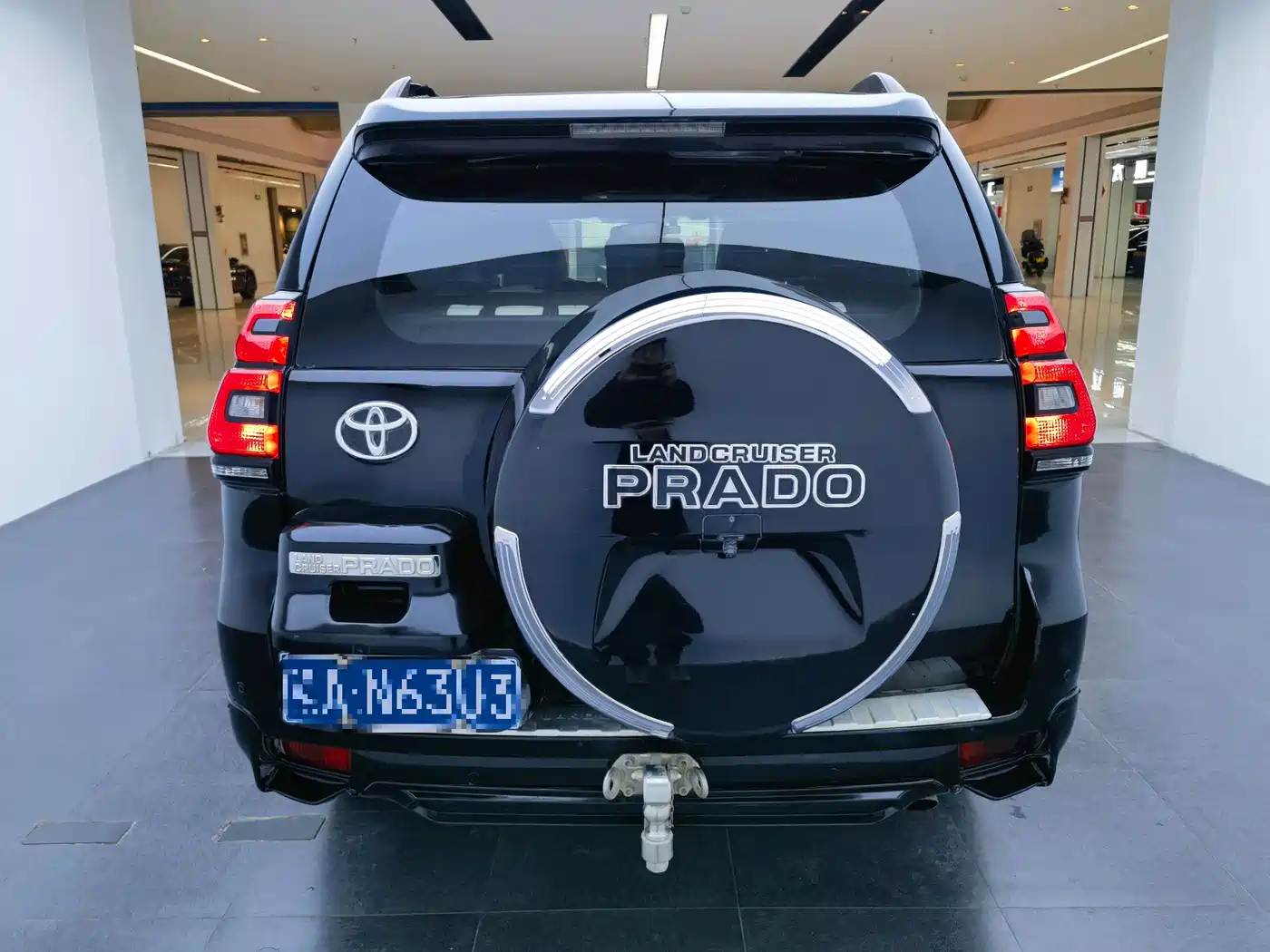 Toyota Prado 2010 4.0L Automatic VX фото 12