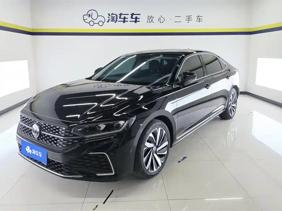 Volkswagen Passat 2023 330TSI Starlight Elite Edition