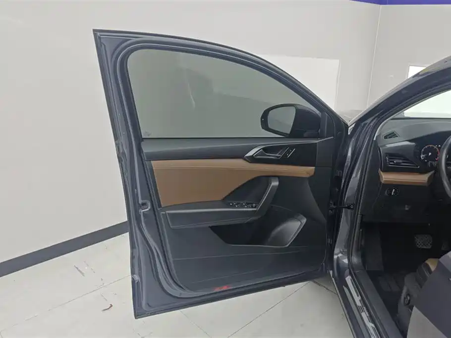 Volkswagen Tharu 2019 Model 330TSI 4WD Flagship Edition China VI фото 7