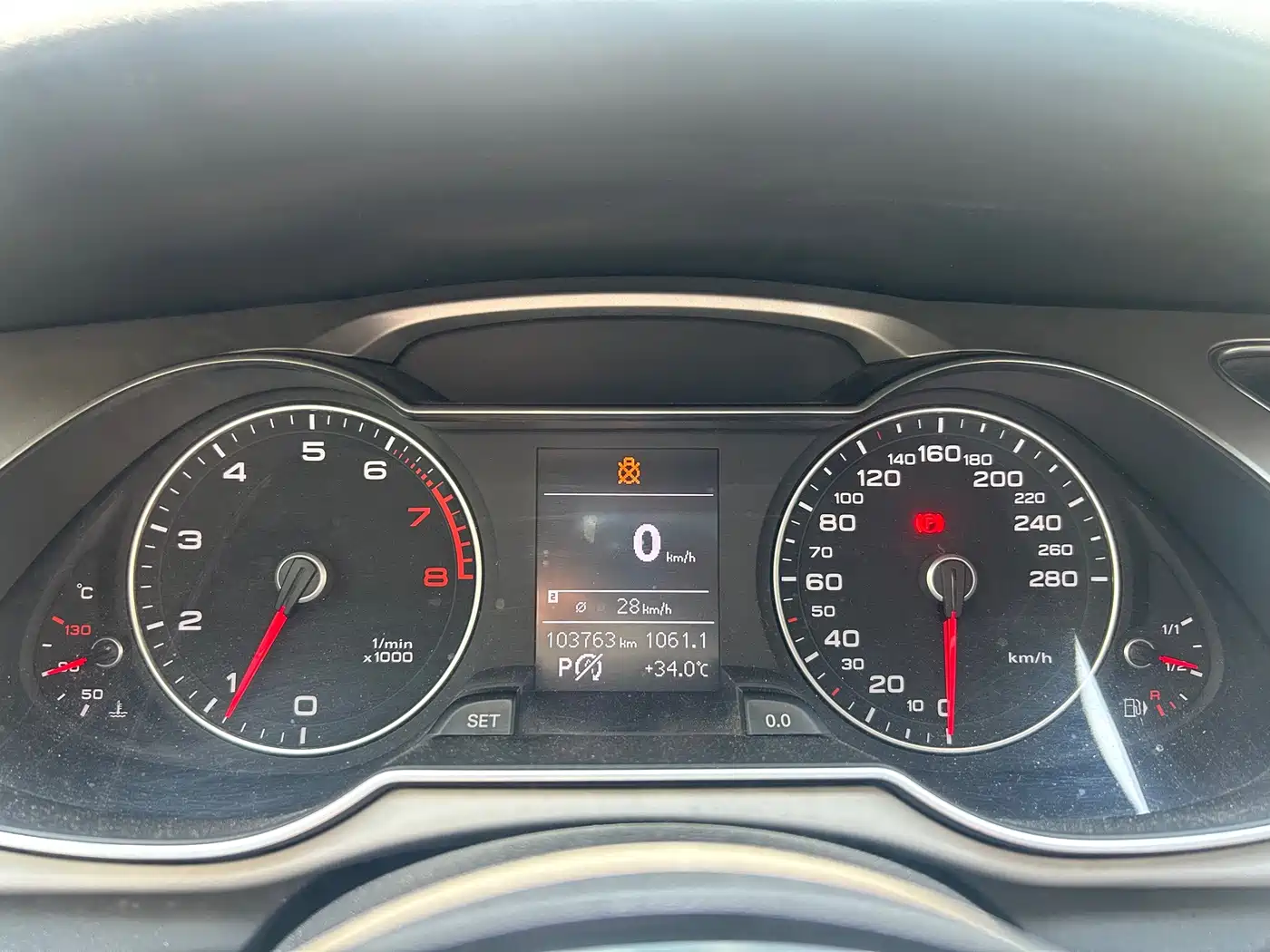 Фото 9 - Audi A4L
