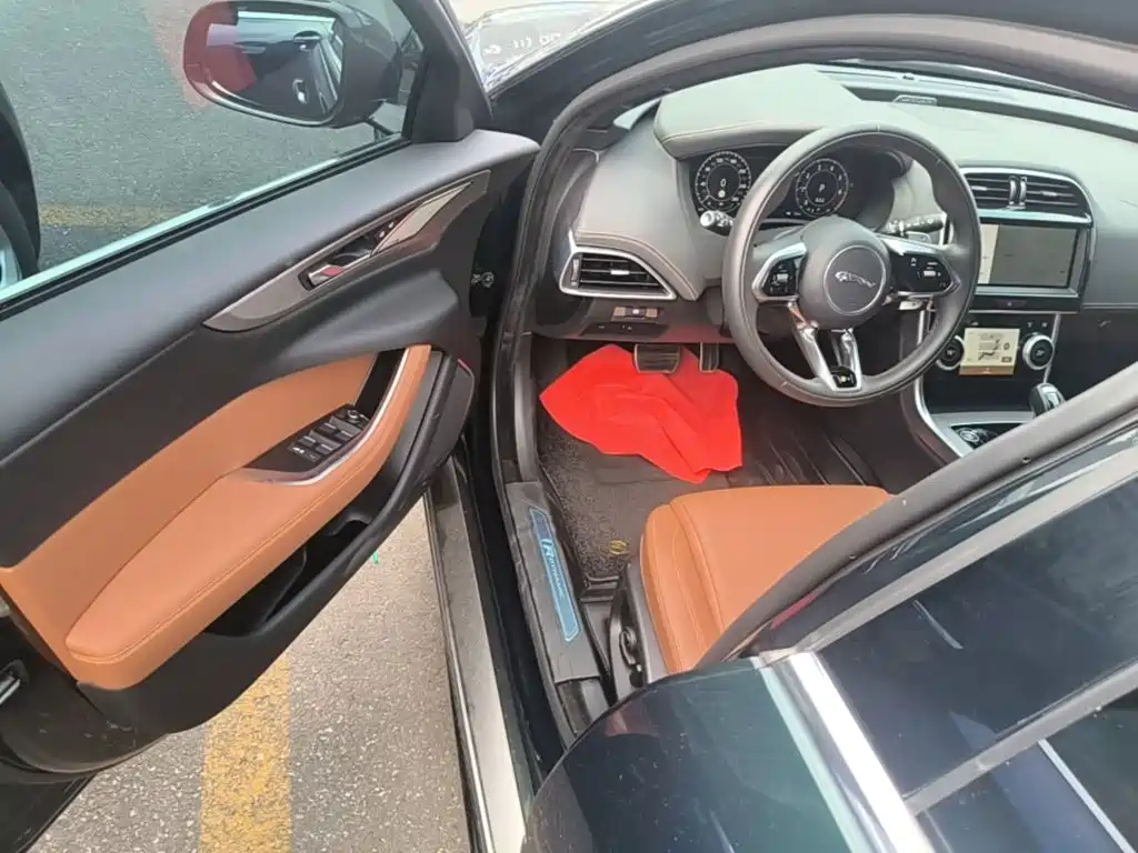 Jaguar XEL 2024 2024 Model 2.0T 250PS R-DYNAMIC S Progressive Sport Edition