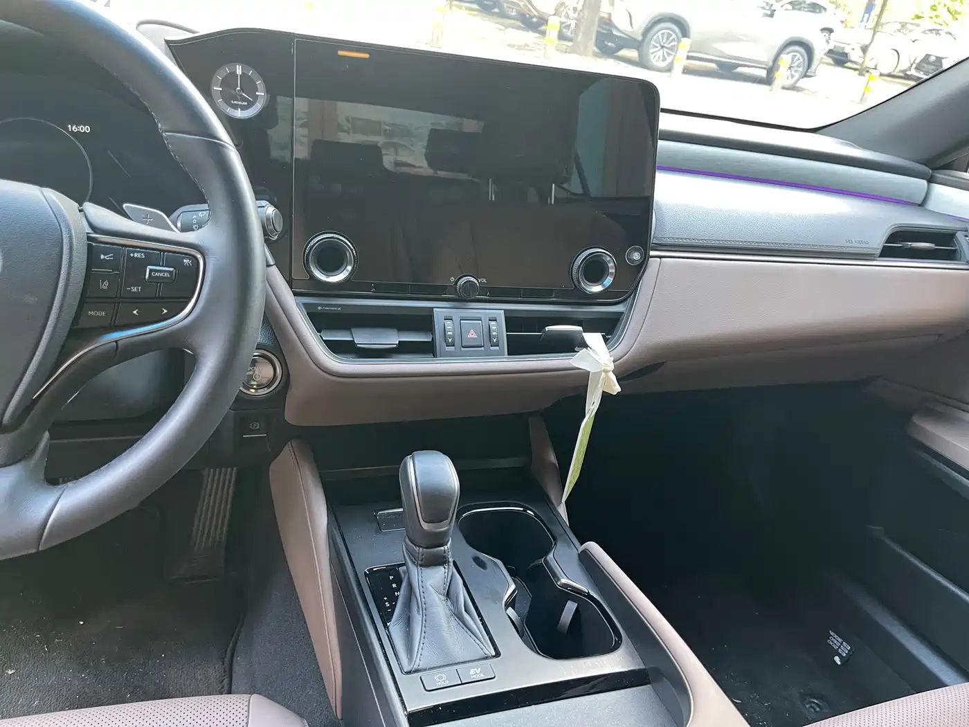 Lexus ES 2025 2025 300h Ultimate Edition