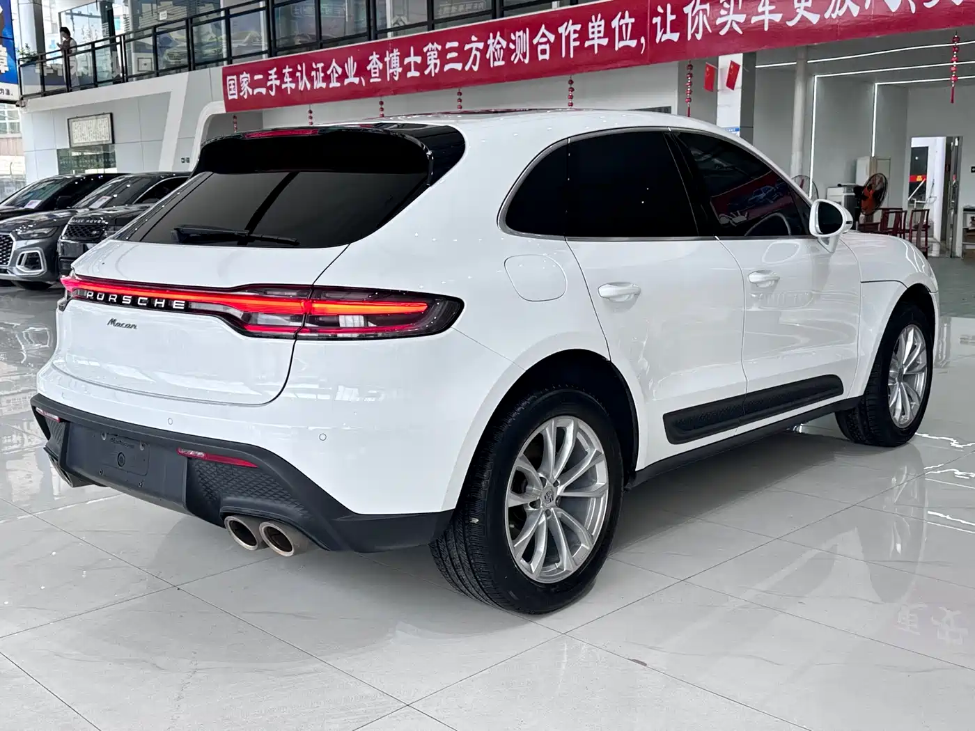 Porsche Macan 2023 Macan 2.0T фото 7