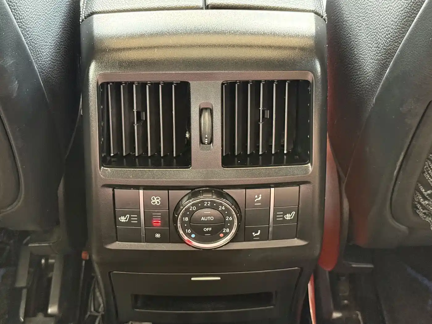 Mercedes-Benz GLS 2016 GLS 400 4MATIC Dynamic фото 18