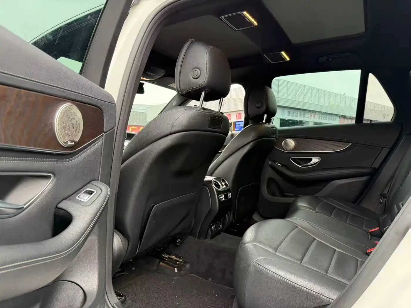 Mercedes-Benz GLC 2019 GLC 300 L 4MATIC Dynamic фото 5