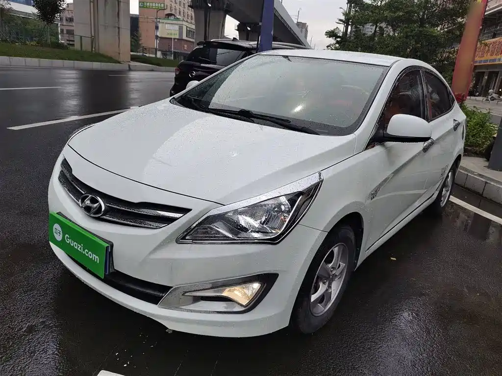 Hyundai Verna 2016 1.4L Automatic Smart GLS фото 2