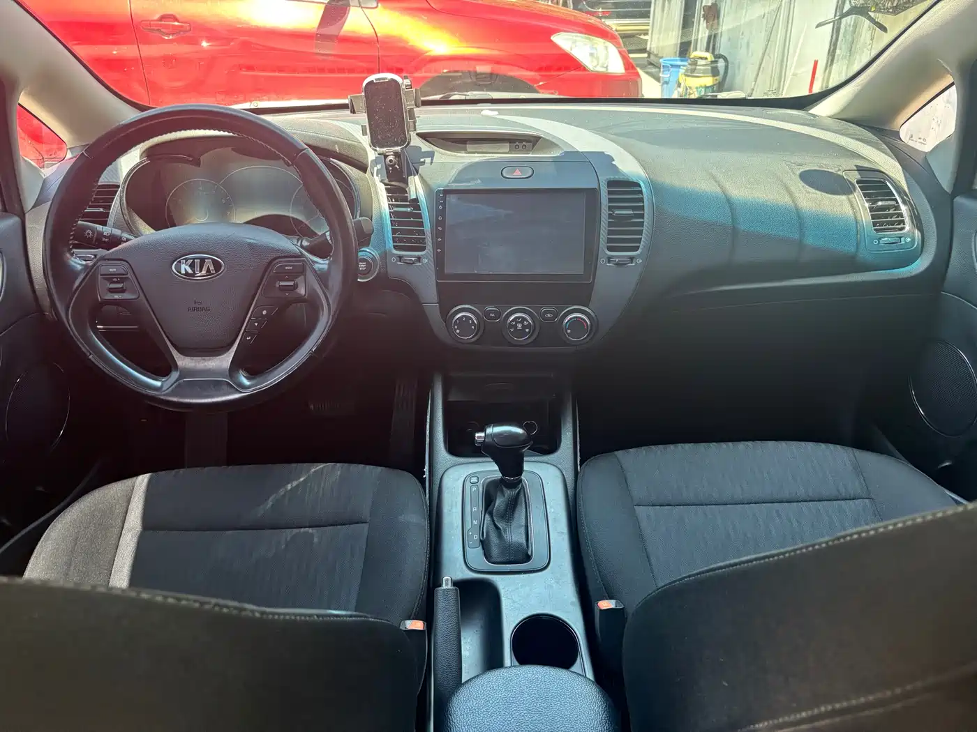 Kia K3 2015 1.6L Automatic GLS фото 9