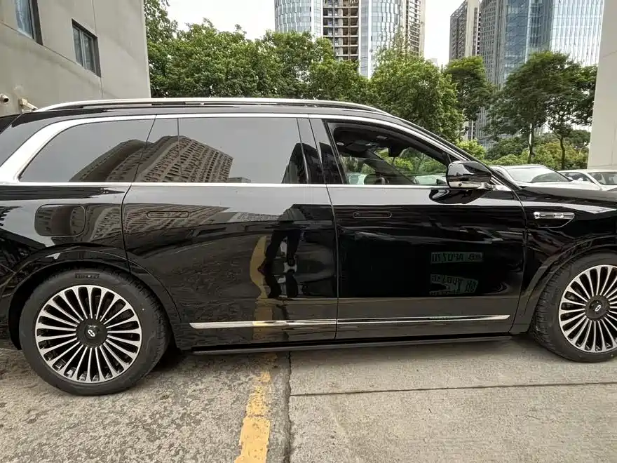 AITO Wenjie AITO M9 2025 Extended Range Ultra 52kWh 6-Seater фото 10