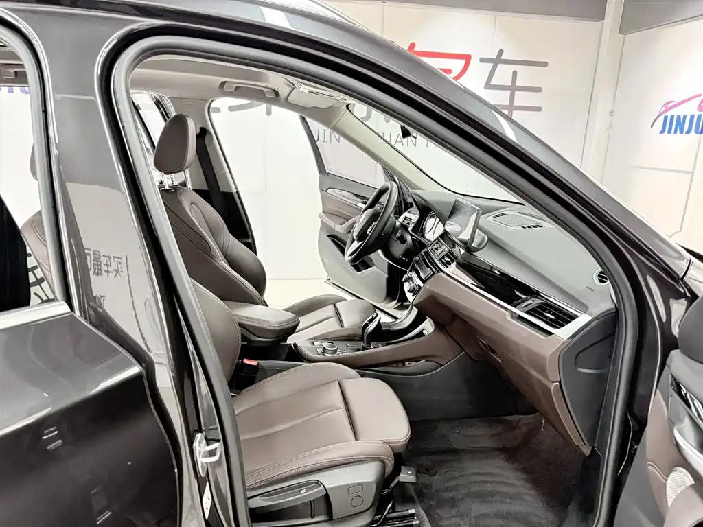BMW X1 2021 sDrive20Li Fashion фото 16