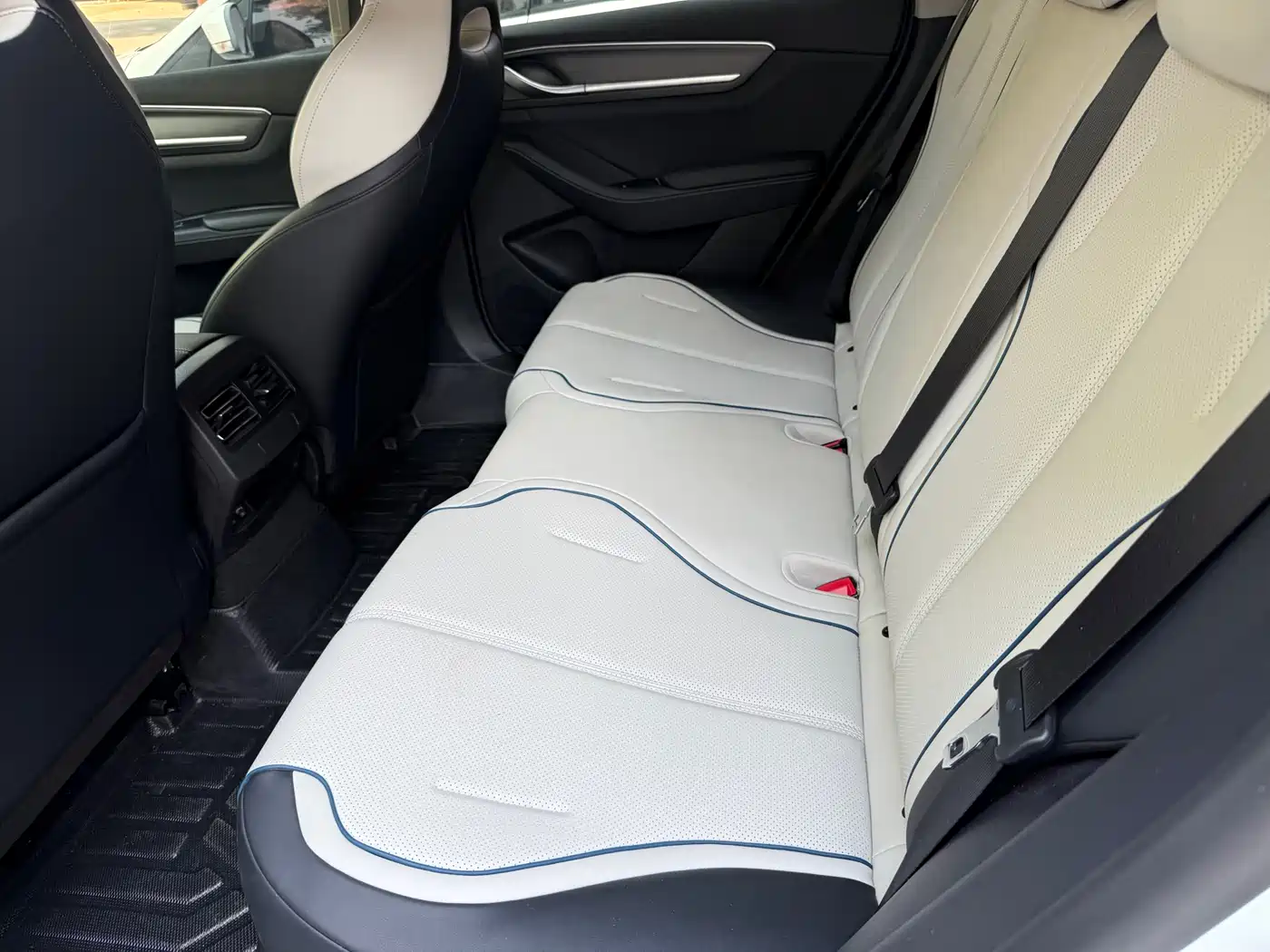 BYD Destroyer 05 2025 2024 Glory Edition DM-i 55KM Executive