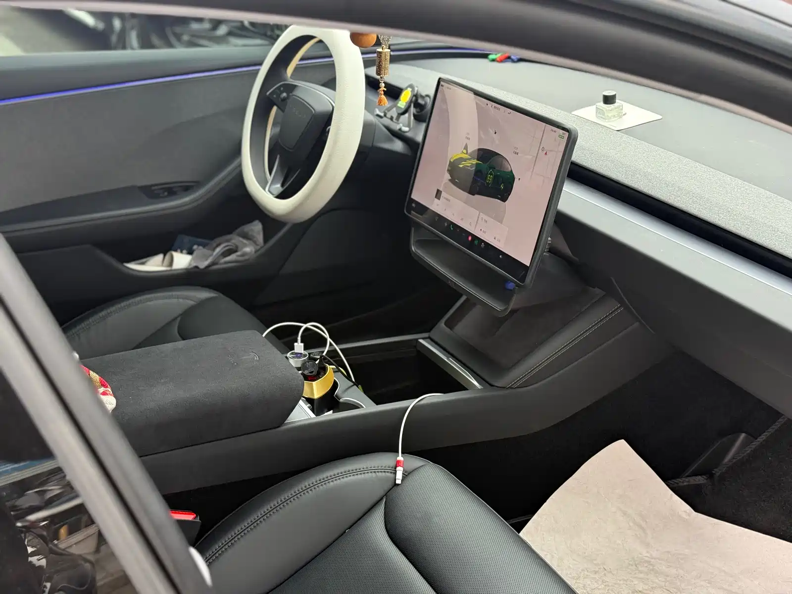 Фото 16 - Tesla Model 3