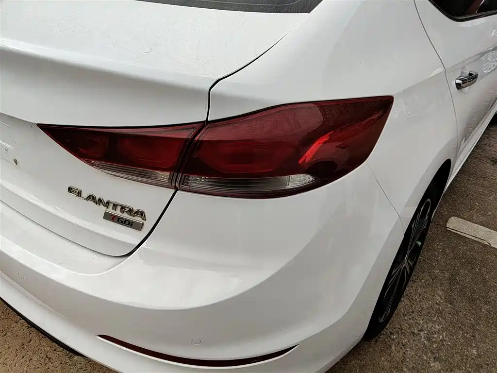 Hyundai Elantra 2018 1.4T DCT Dynamic·Vitality Model фото 8