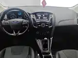 Фото 12 - Ford Focus