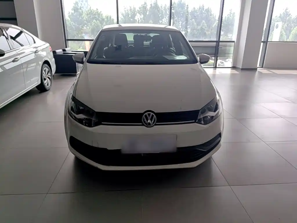Фото 3 - Volkswagen Polo