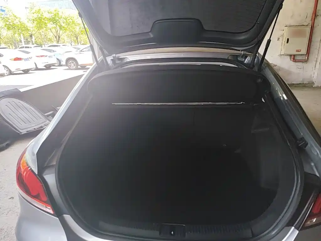 MG MG6 2018 2017 20T Automatic Luxury Smart Connect Version (China V)