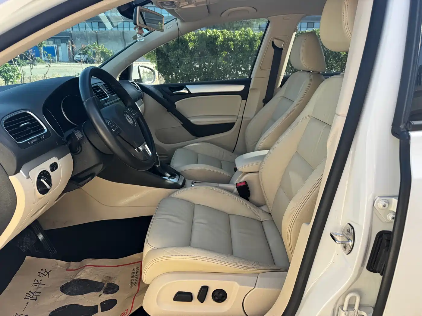 Volkswagen Golf 2012 1.4TSI Automatic Luxury фото 8