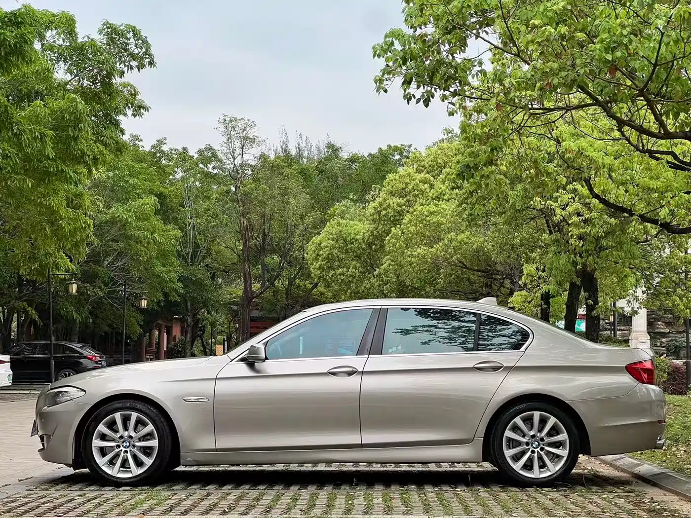 Фото 5 - BMW 5 Series