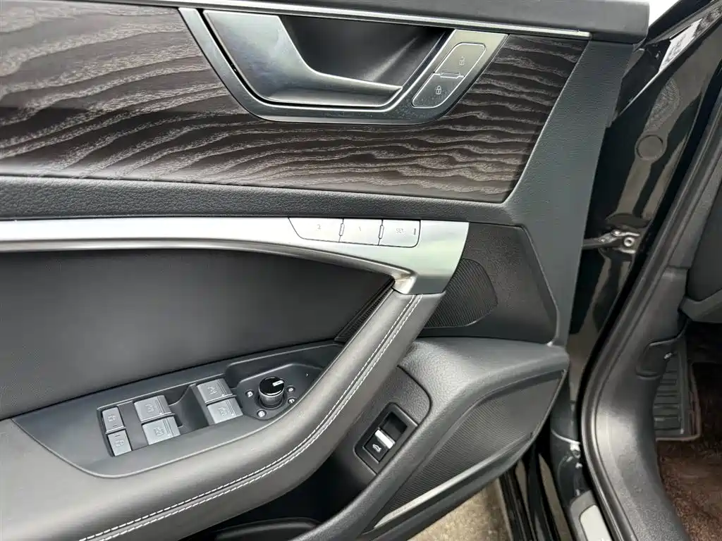 Audi A6L 2024 55 TFSI quattro Exclusive Dynamic фото 9