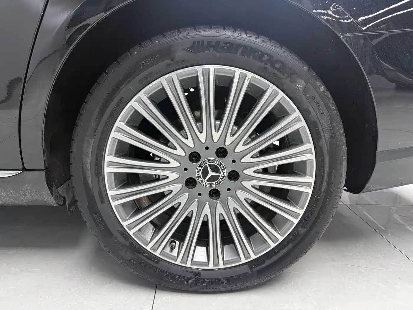 Mercedes-Benz E-Class 2022 Second Facelift E 300 L Luxury фото 13