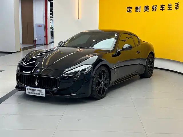  Maserati GranTurismo 2013 4.7L Sport F1