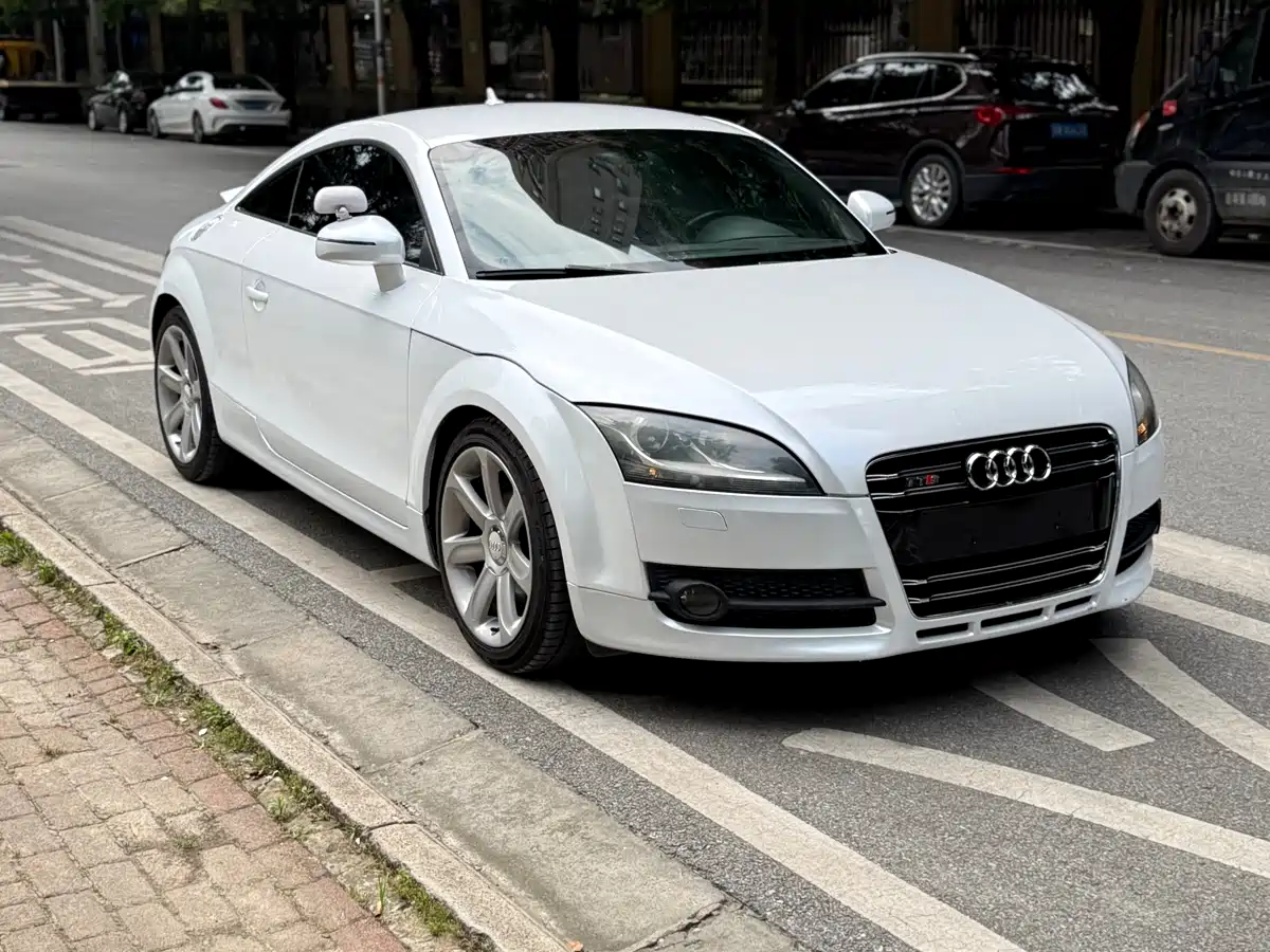 Audi TT 2009 2008 Model TT Coupe 2.0TFSI